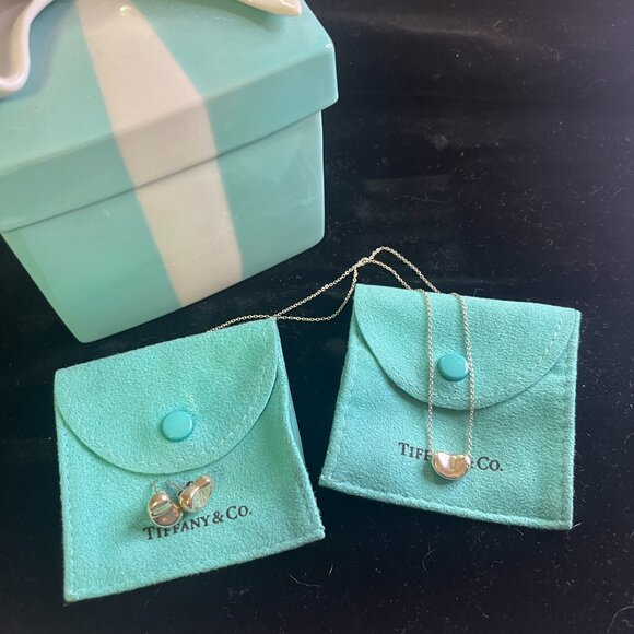 Tiffany & Co. Elsa Peretti Bean Earrings - Picture 2 of 5